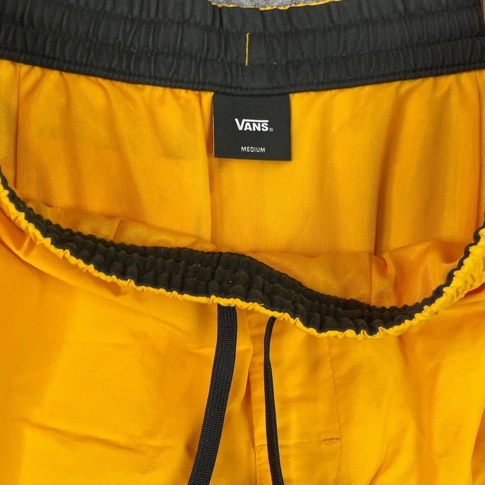 Vans Primary Volley Shorts Mens Medium Yellow Board Shorts Swim Trunks Skate 6